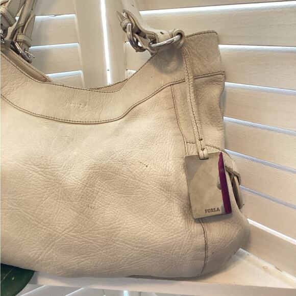FURLA CREAM LEATHER SNAP CLOSURE SHOULDER BAG - Picture 2 of 12